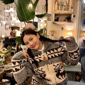 230129 OH MY GIRL Hyojung Instagram Update
