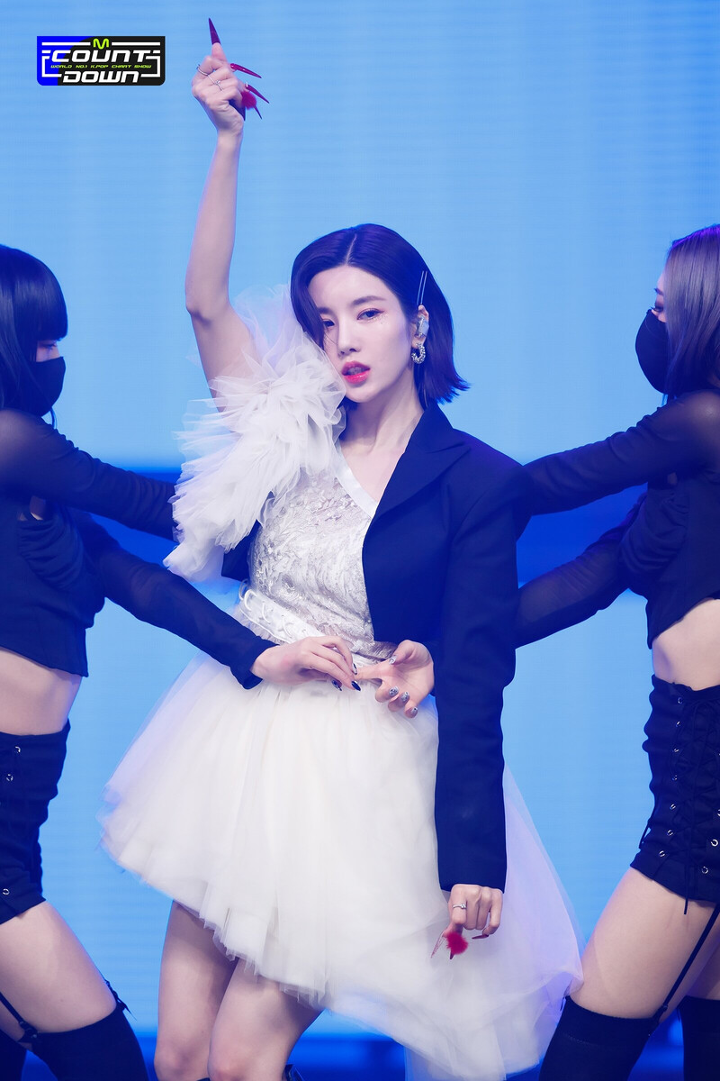 220407 Kwon Eunbi 'GLITCH' at M Countdown documents 17