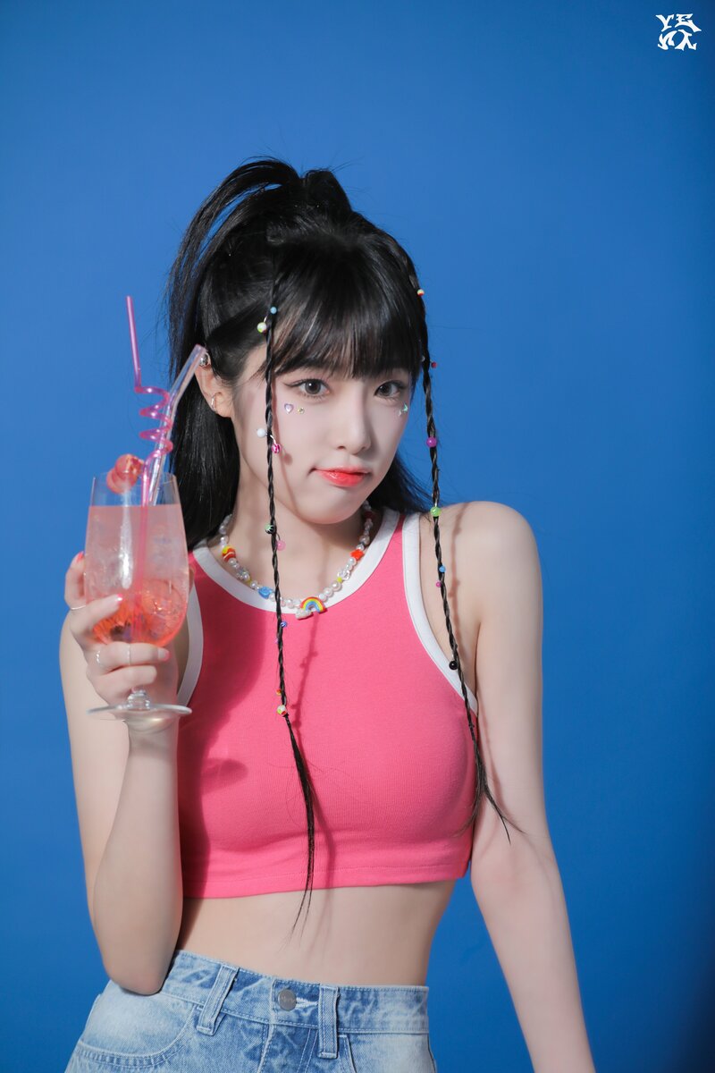 230809 Yuehua Entertainment Naver Update - YENA - lilybyred Behind The Scenes #5 documents 10