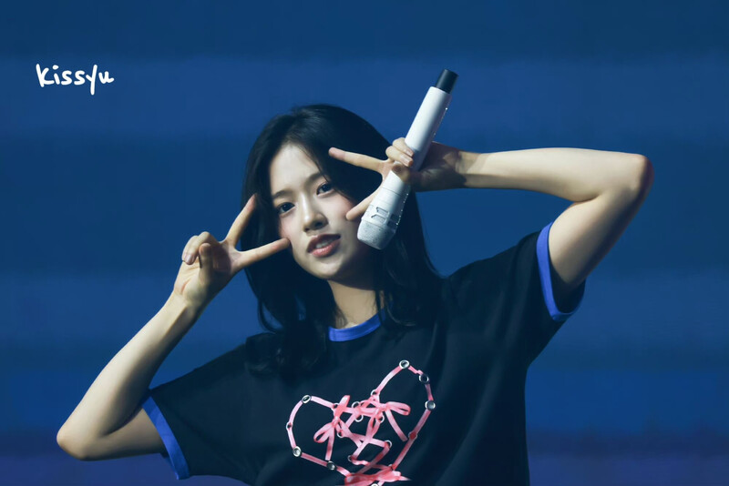 240810 IVE Yujin - 1st World Tour ‘Show What I Have’ in Seoul Day 1 documents 24