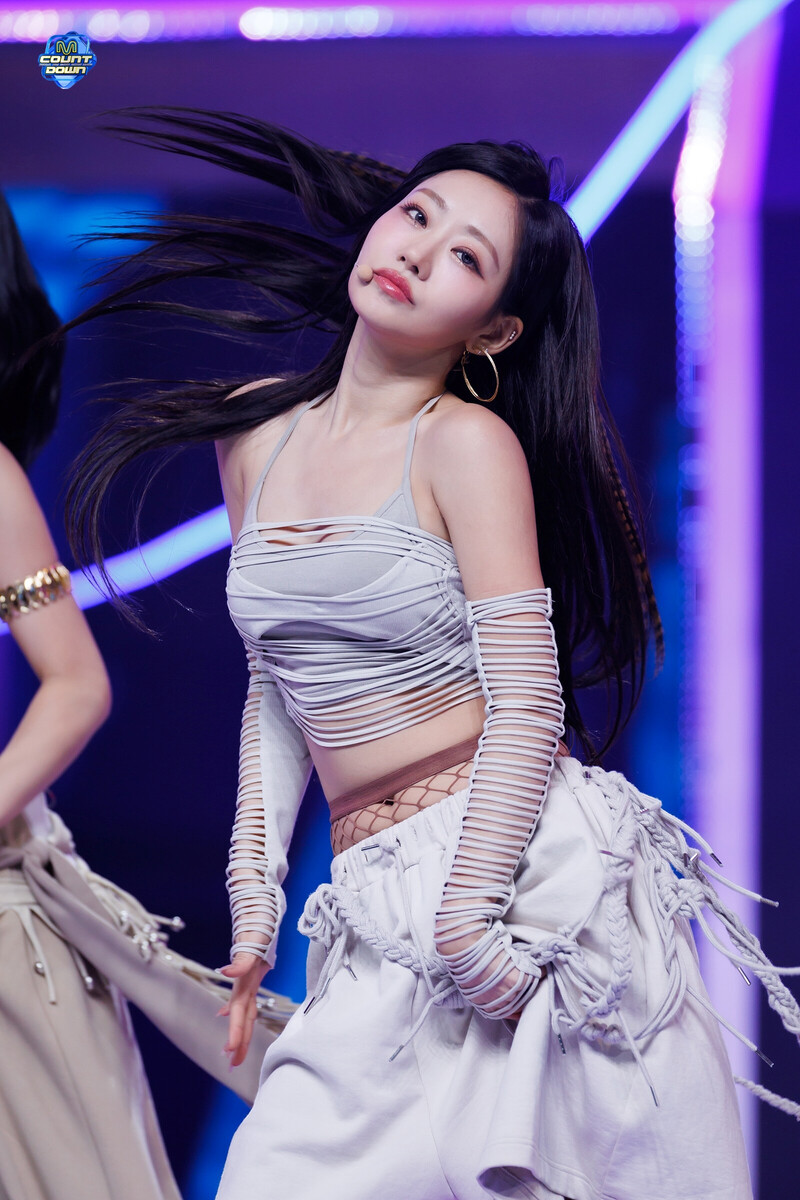 241017 KISS OF LIFE Julie - Get Loud at M Countdown documents 1