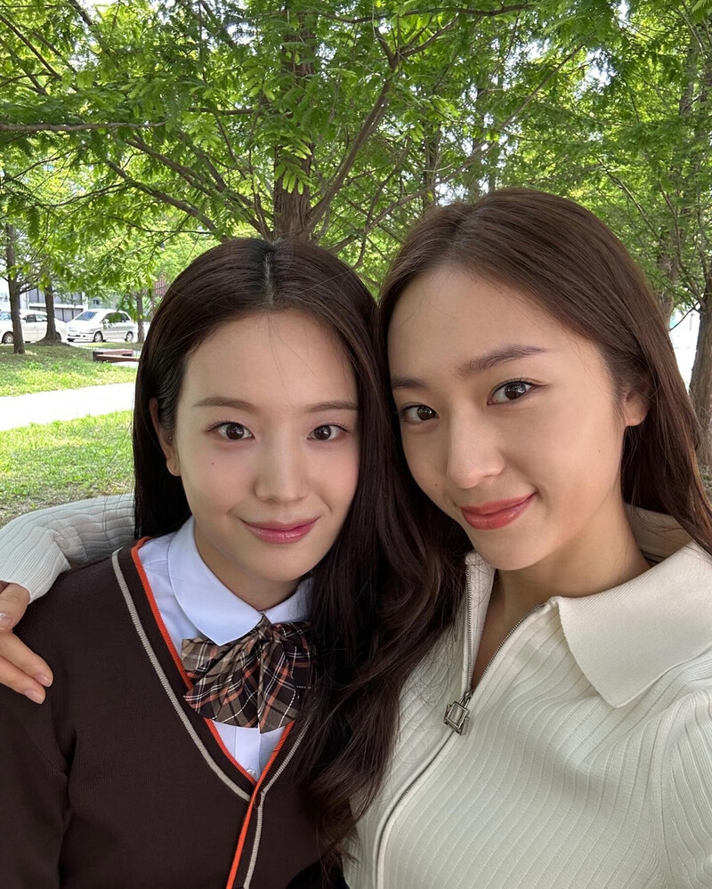 240619 Gyuri Instagram Update with Krystal documents 1