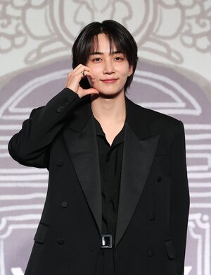 240429 SEVENTEEN Jeonghan - SEVENTEEN BEST ALBUM '17 IS RIGHT HERE' Press Conference
