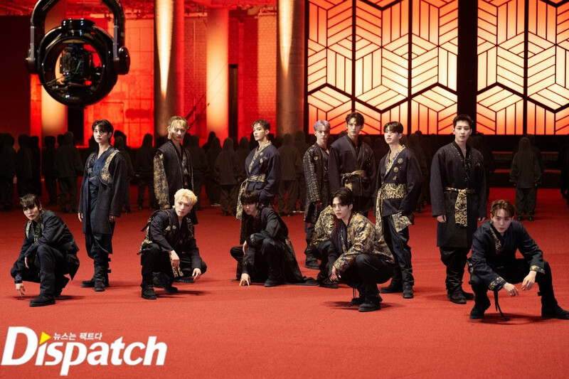 230429 SEVENTEEN 'Super' MV Filming Behind Cuts | Korea Dispatch documents 5