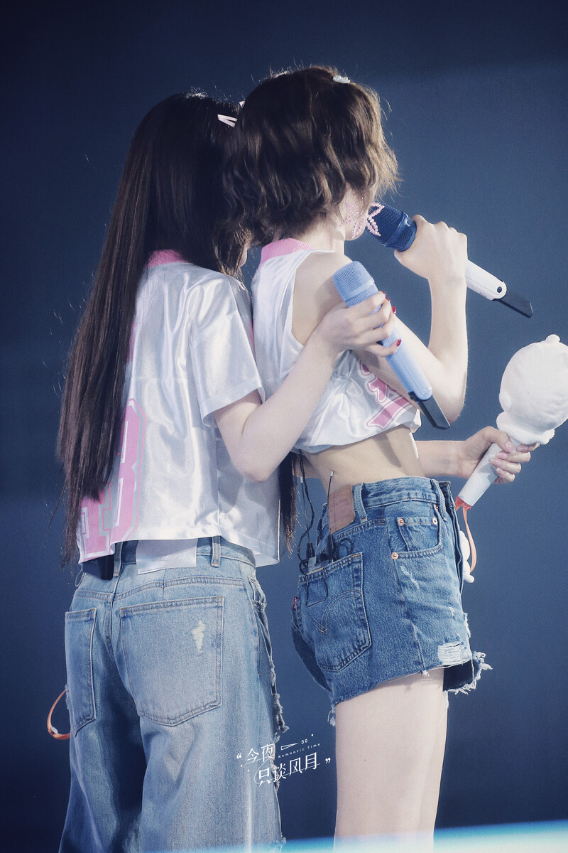 240803 Red Velvet Irene & Wendy - Fan-Con Tour 'Happiness : My Dear, ReVe1uv' in Seoul Day 2 documents 4