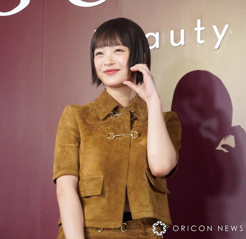 241120 HANNI at the Gucci Beauty Event in Japan documents 2