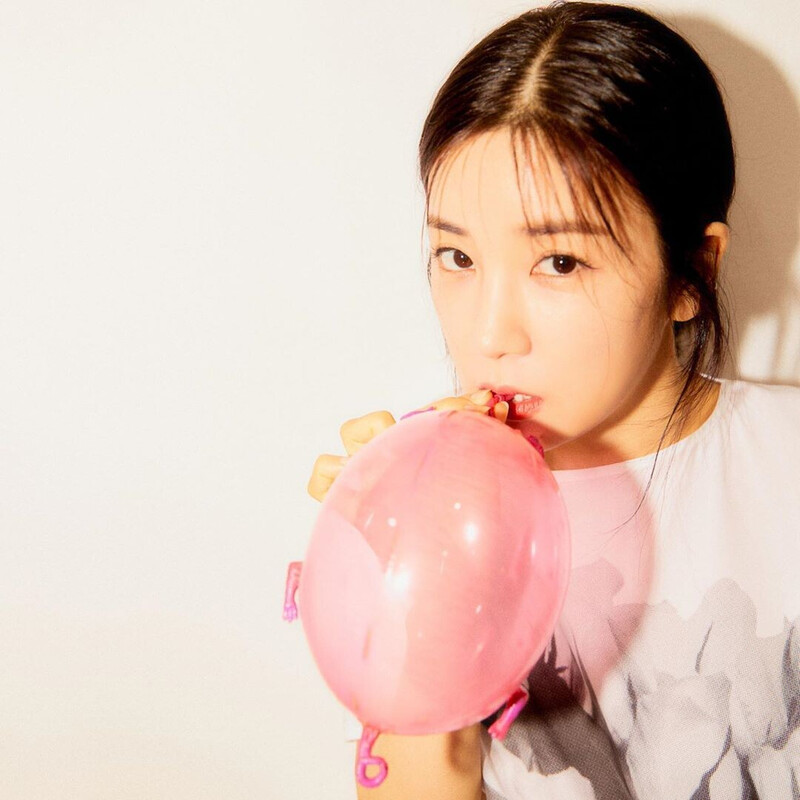 Apink CHORONG for MAPS Magazine July 2020 issue Vol.146 documents 6