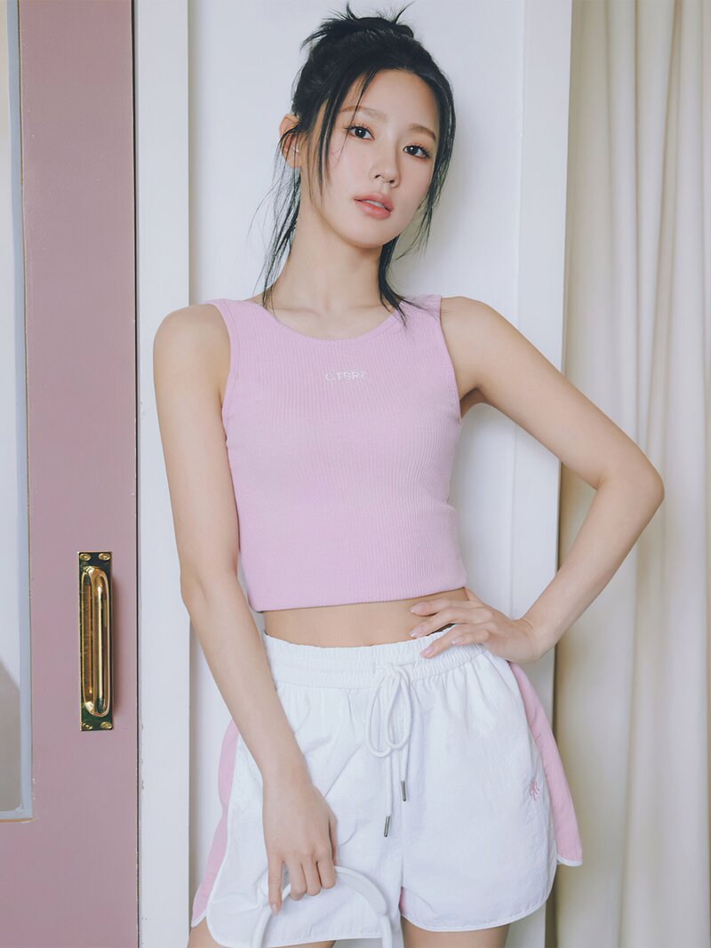 (G)I-DLE Miyeon for CTBRZ 2023 SS Collection documents 9