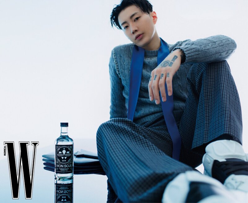 JAY PARK x MORE VISION PROJECT for W Korea x VALENTINO May Issue 2022 documents 6