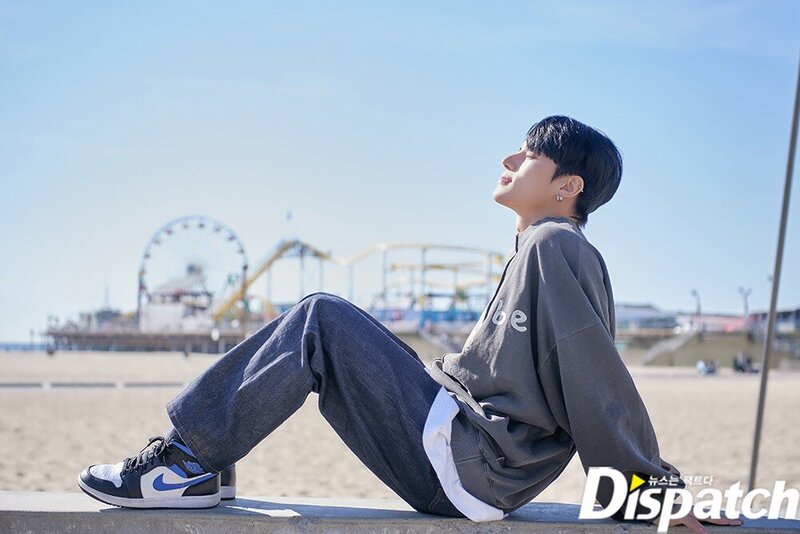 March 4, 2022 WOOYOUNG- 'ATEEZ IN LA' Photoshoot by DISPATCH documents 3