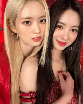 220904 CHERRY BULLET Instagram Update - Jiwon and May