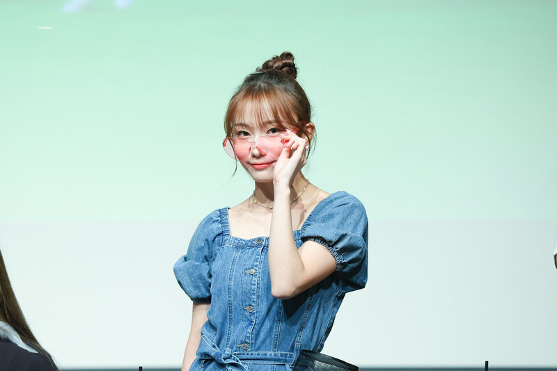 220725 Kep1er Youngeun  - Apple Music Fansign documents 11