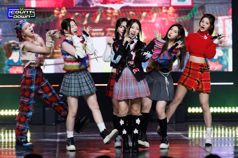 221229 NMIXX 'Funky Glitter Christmas' at M Countdown documents 3