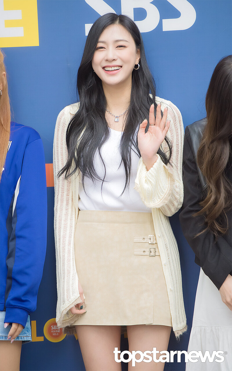 230406 Apink HAYOUNG -  SBS Radio Cultwo Show commute documents 5