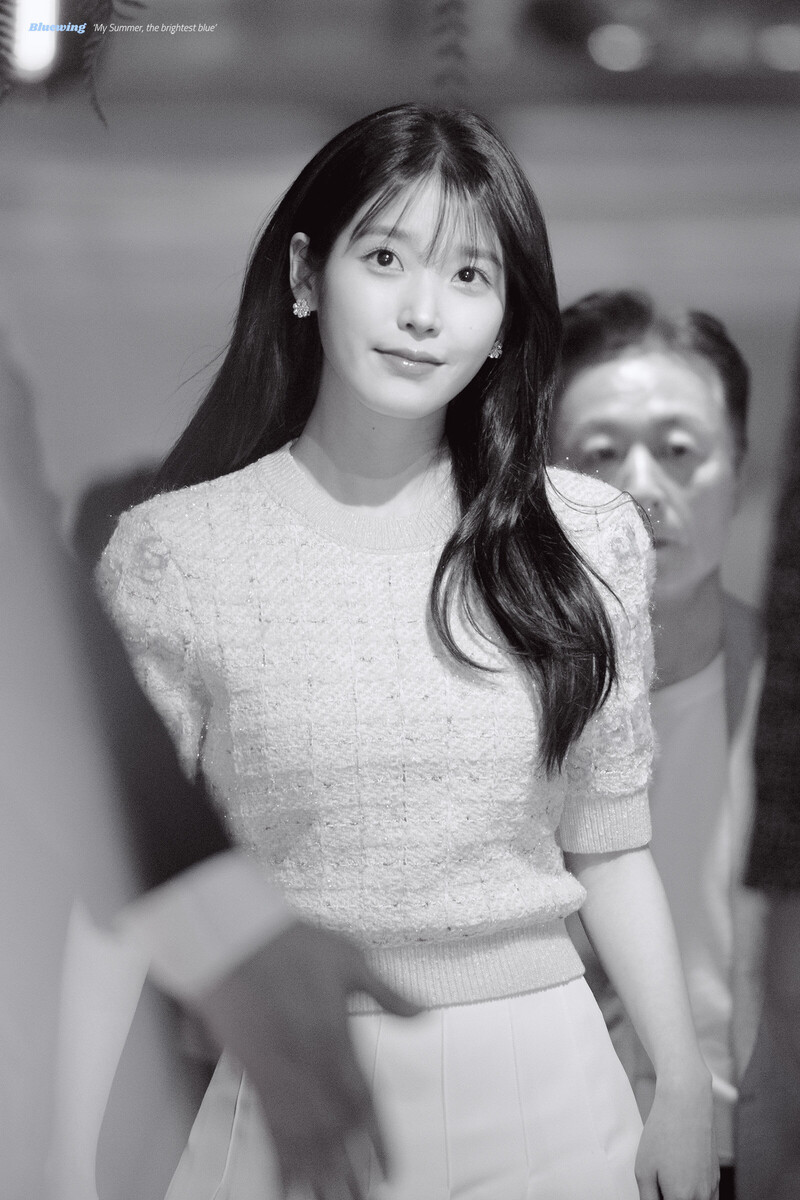 230424 IU- 'DREAM' VIP Premiere Event at Seoul documents 1