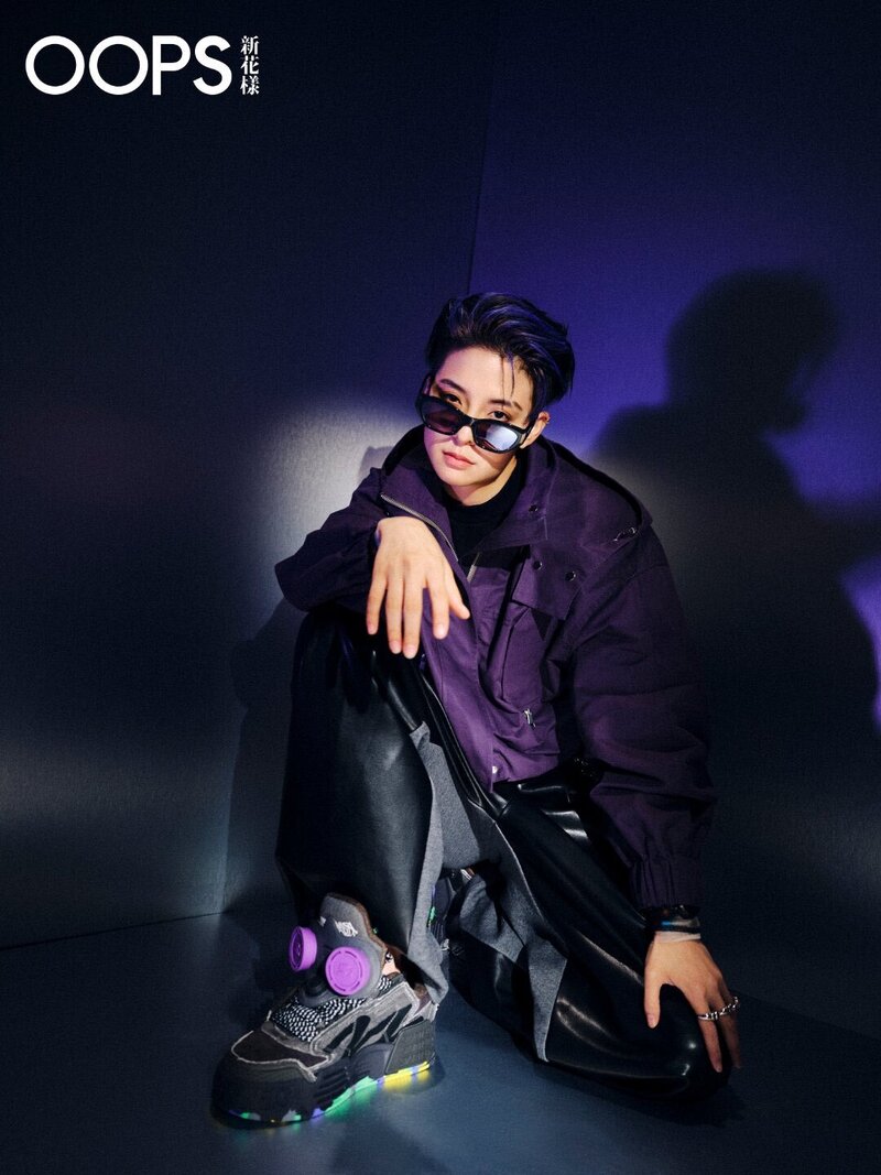 Amber Liu for OOPS 新花样 Magazine - August 2023 Issue documents 2
