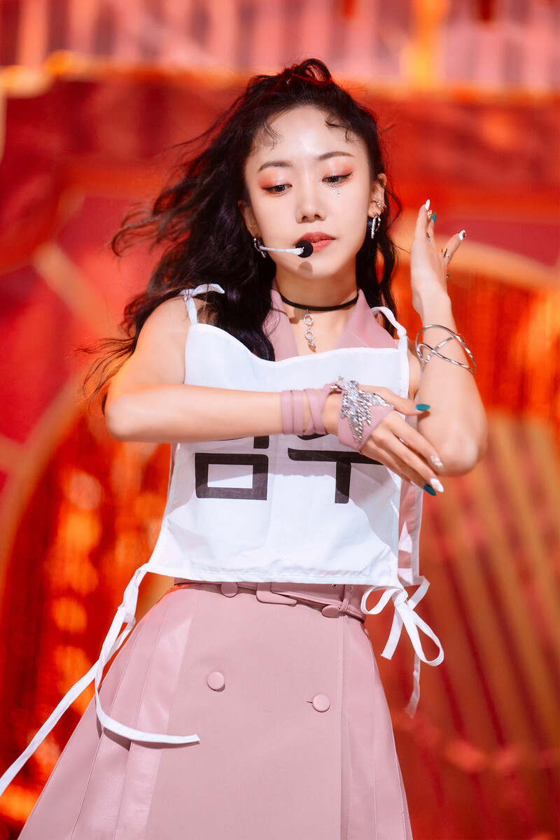 220220 Apink Namjoo - 'Dilemma' at Inkigayo documents 14