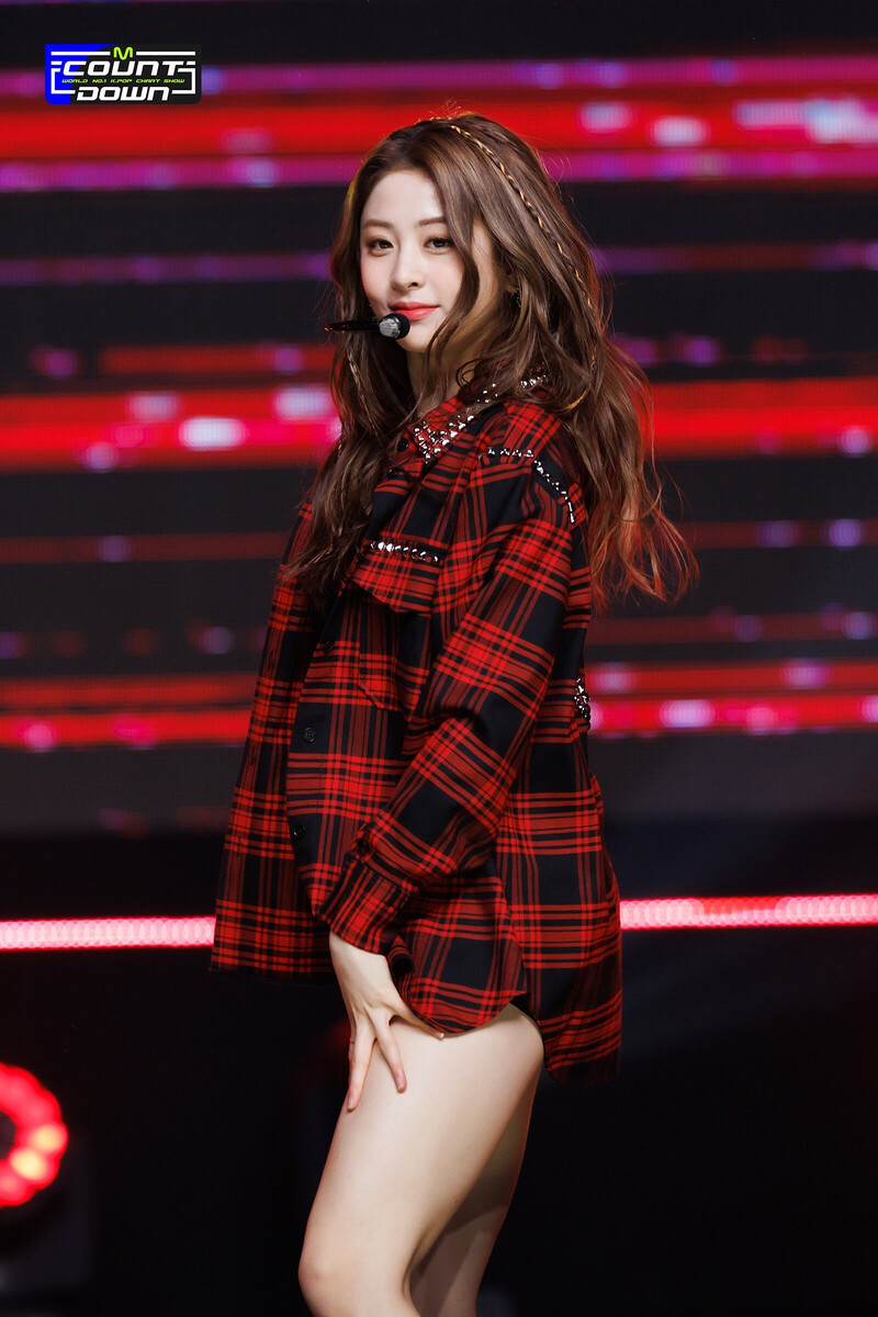 220526 LE SSERAFIM - 'FEARLESS' at M Countdown documents 14