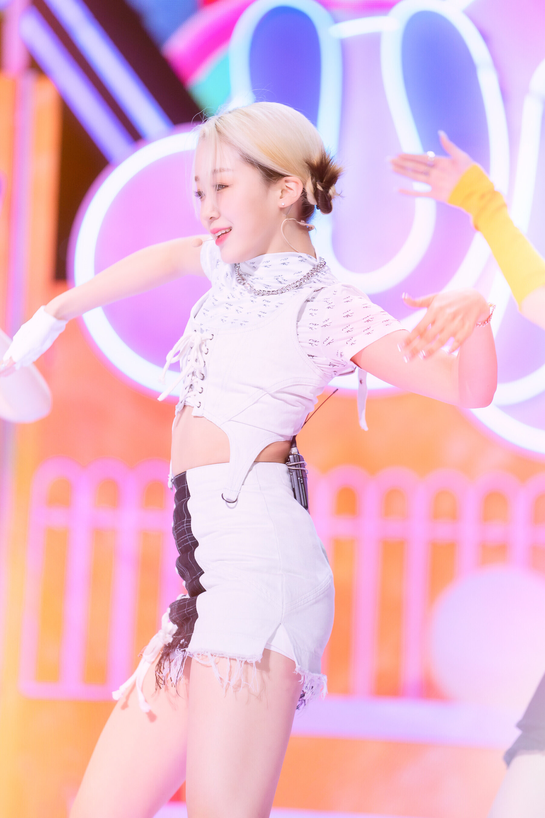 220703 Kep1er Hikaru 'Up!' at Inkigayo