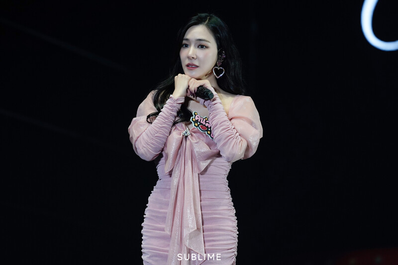 230320 Sublime Naver Post - Tiffany Young - Fanmeeting in Bangkok Behind documents 5