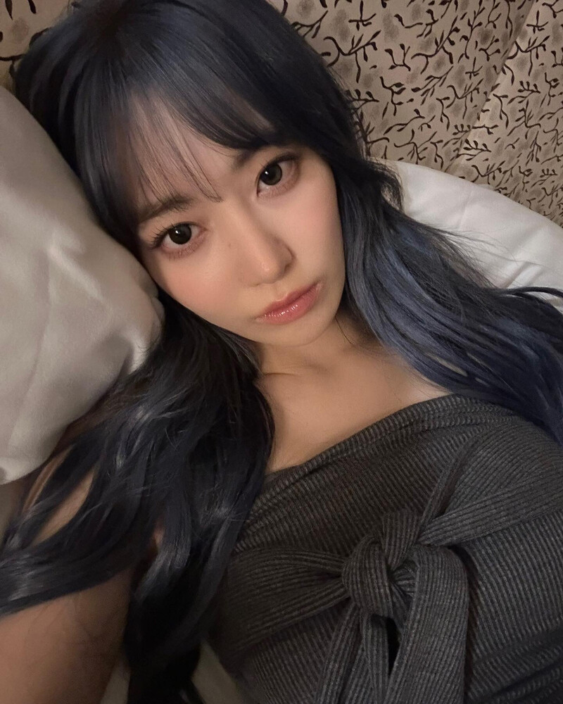 231107 - SAKURA Instagram Update documents 1