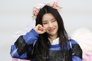 240310 (G)I-DLE Soyeon - KTown4U Fansign