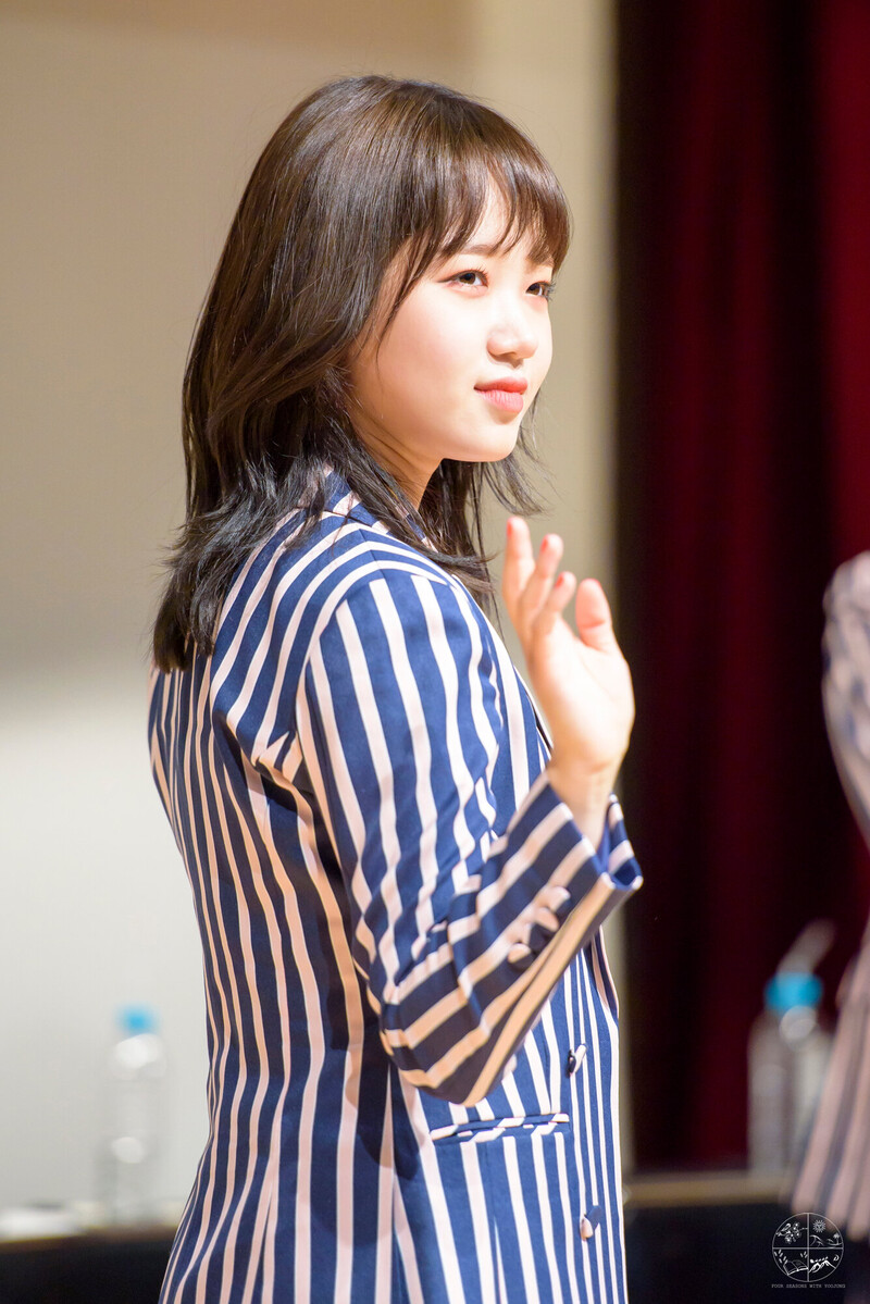 180401 Weki Meki Yoojung at Songpa & Jungu 'Lucky' Fansigns documents 11