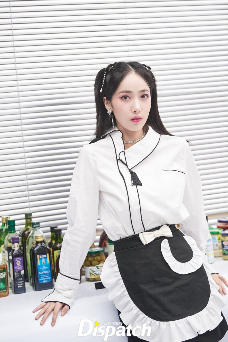 220209 VIVIZ SinB - 'BOP BOP!'  Comeback Photoshoot by Dispatch documents 2