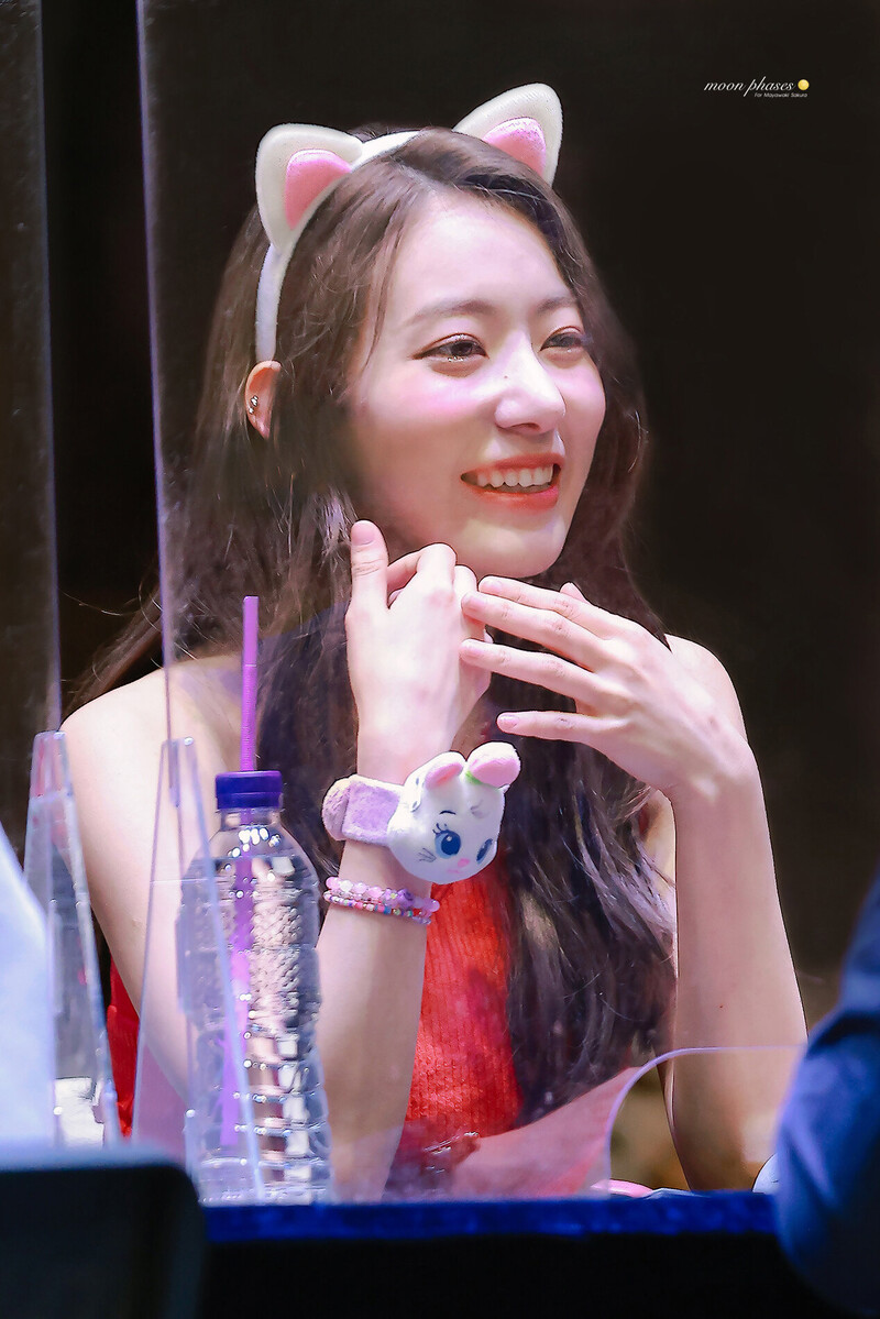 220515 LE SSERAFIM Sakura - Fansign documents 4