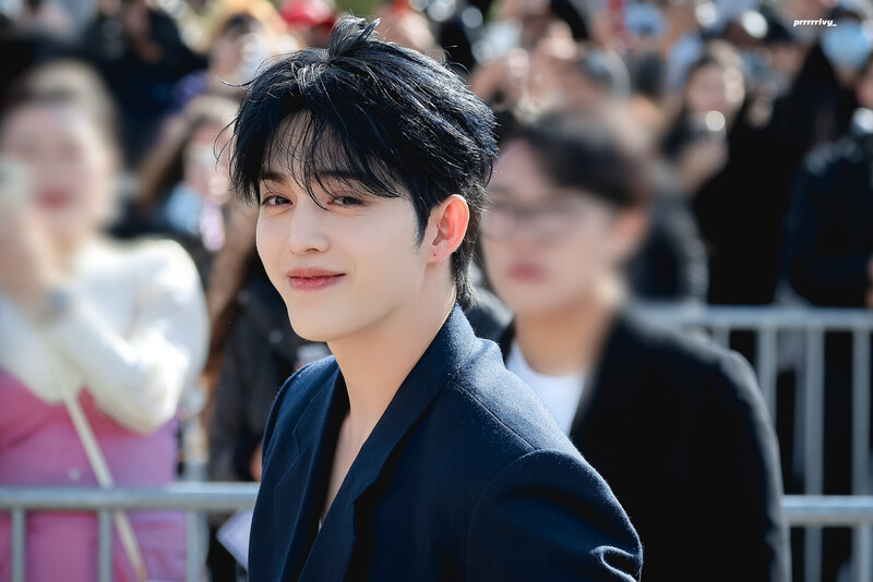 240927 SEVENTEEN S.Coups - LOEWE Paris Fashion Week documents 19