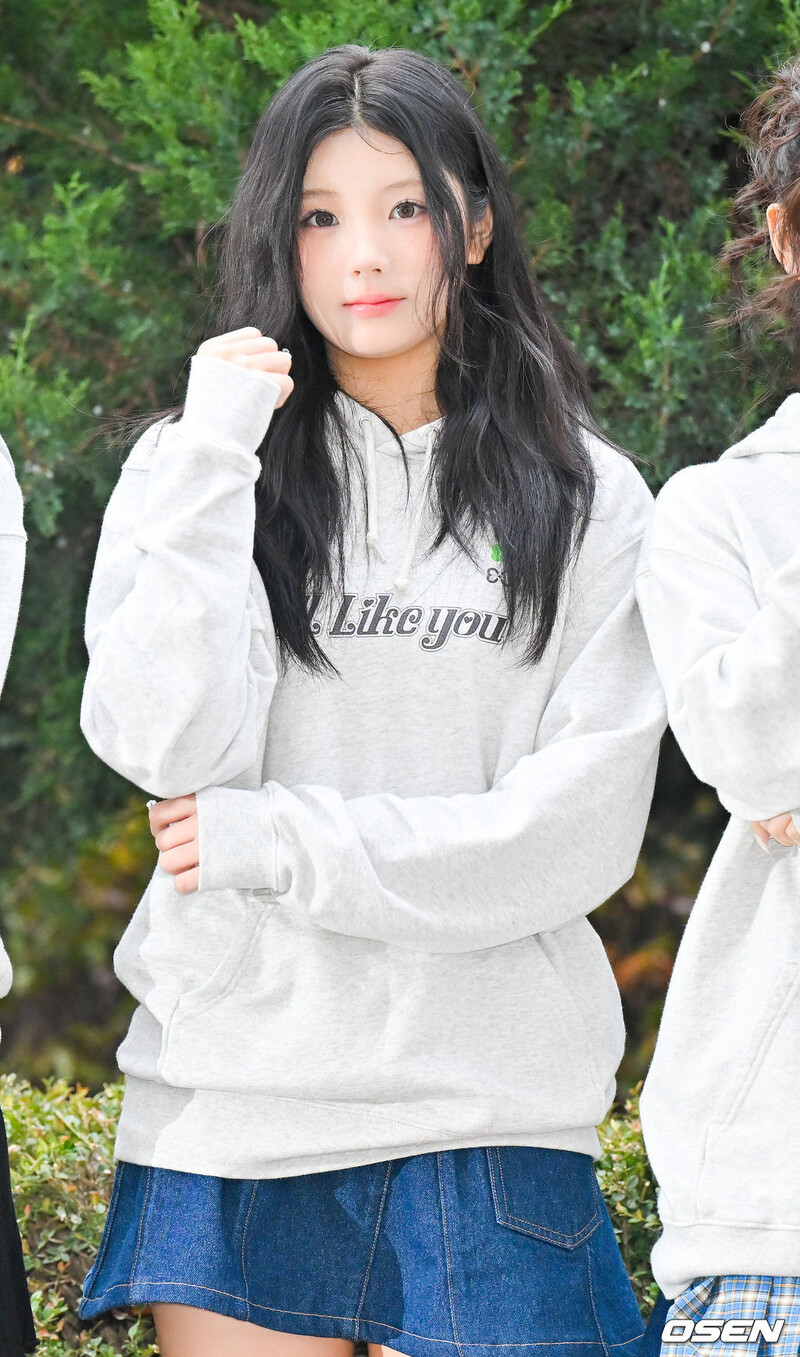 241115 Illit Wonhee - Music Bank commute documents 2