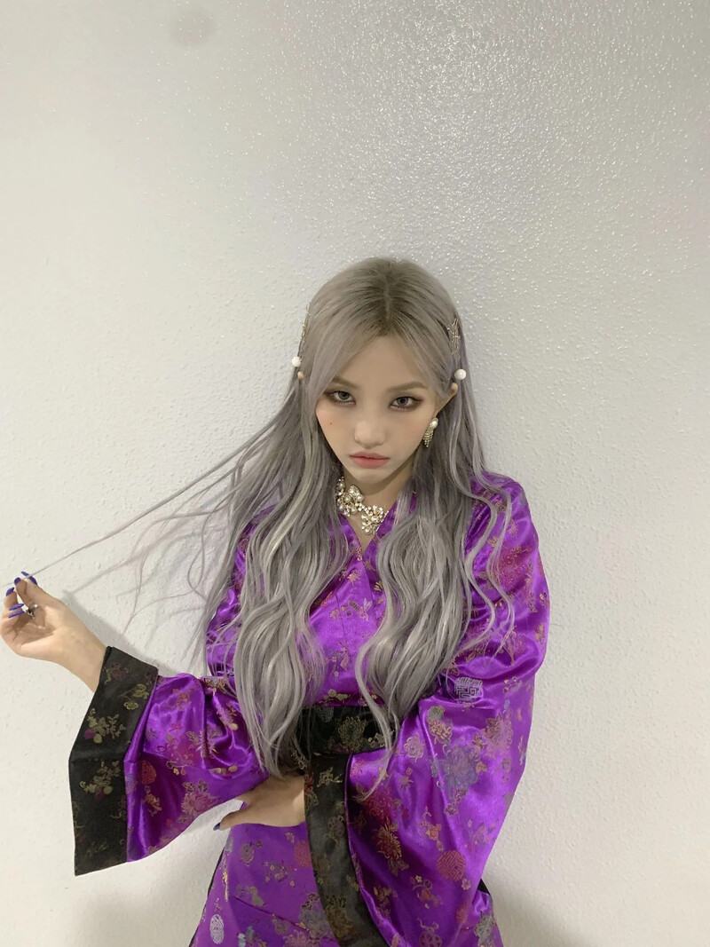 G_I_DLE-Er6_v7iVkAIj7QX-20210117-02-52.jpg