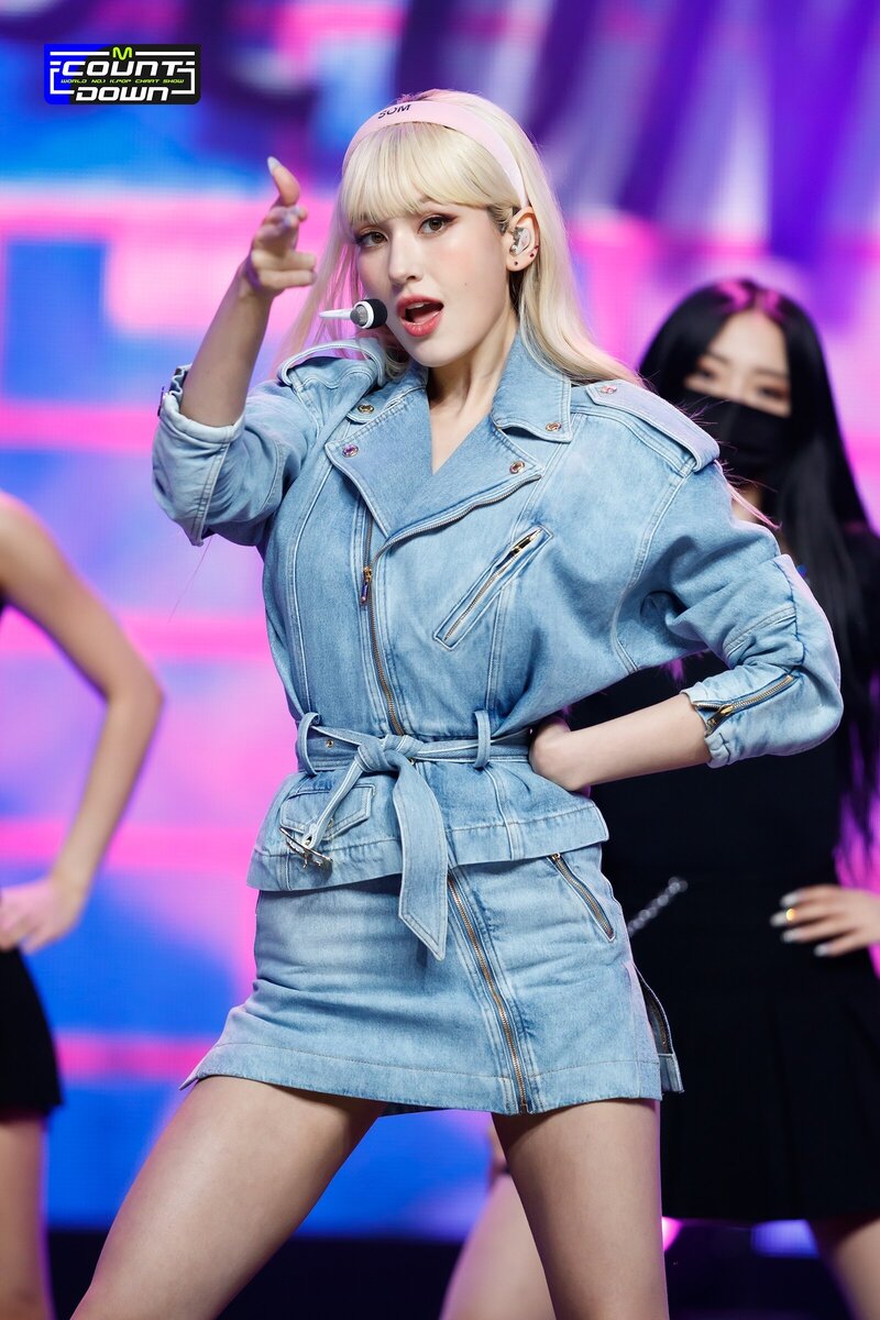 211111 SOMI - 'XOXO' at M Countdown documents 12