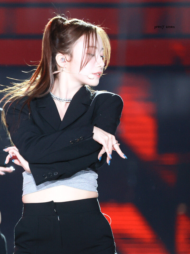 220618 Kep1er Youngeun - 28th Dream Concert documents 5