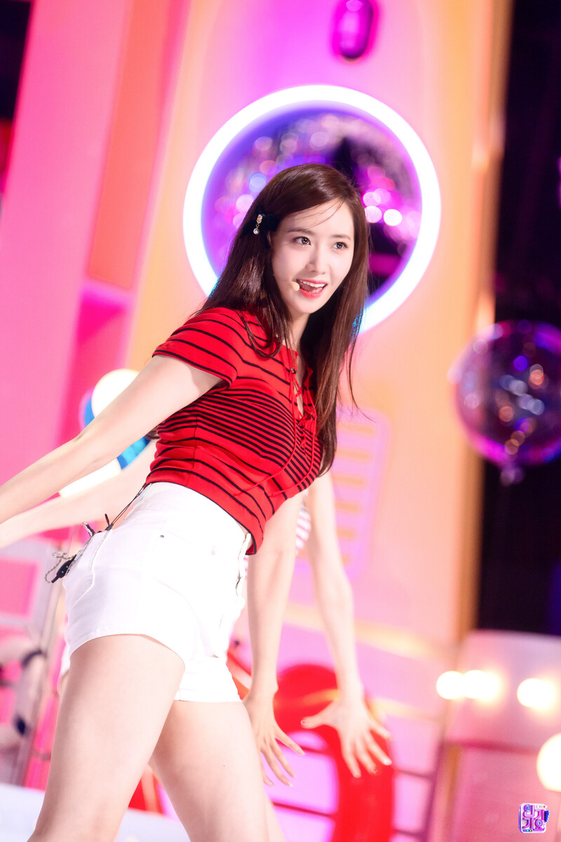 220821 Girls' Generation Yoona - 'FOREVER 1' at Inkigayo documents 12