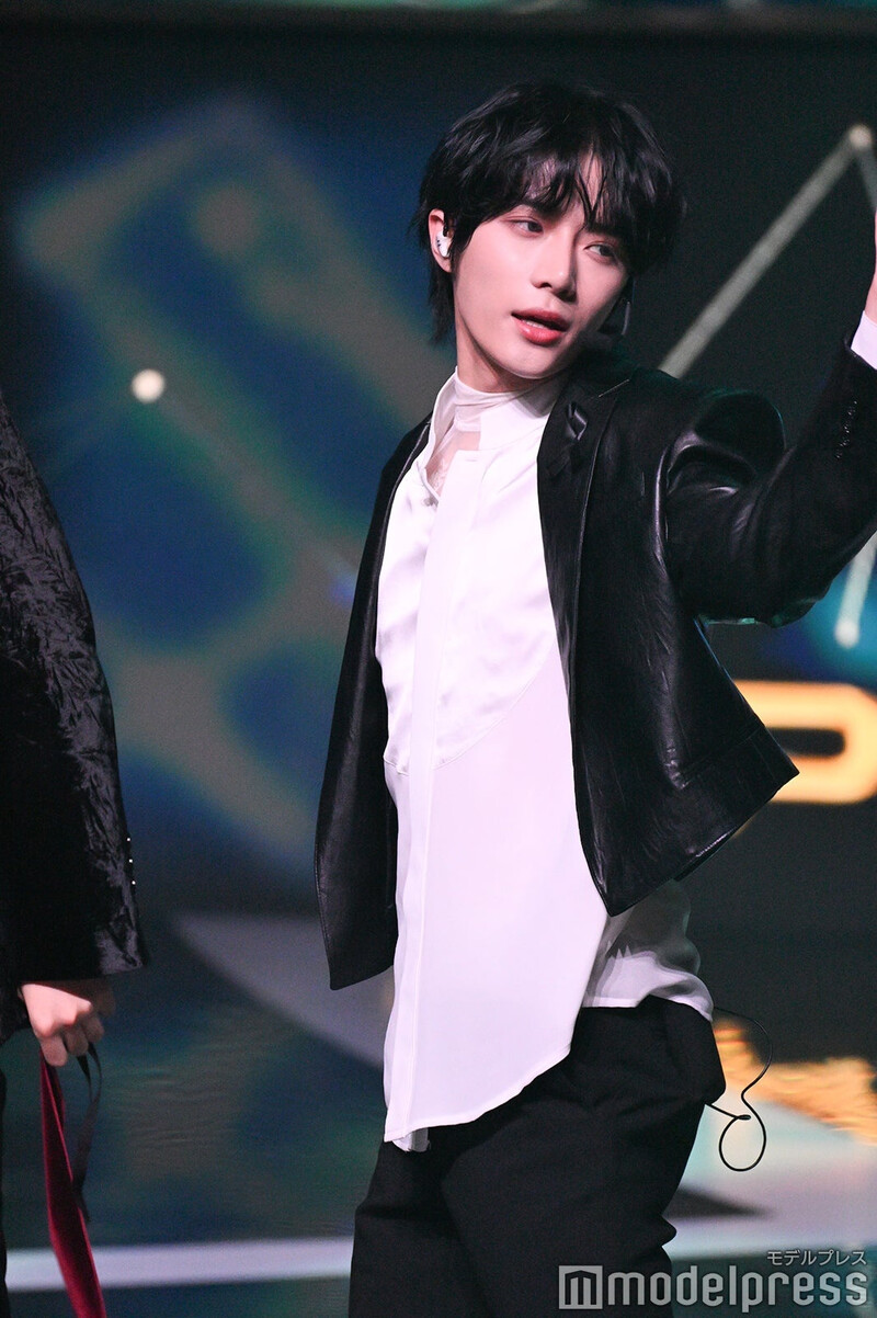 241230 TXT Beomgyu at "66th Shining! Japan Record Awards" documents 3