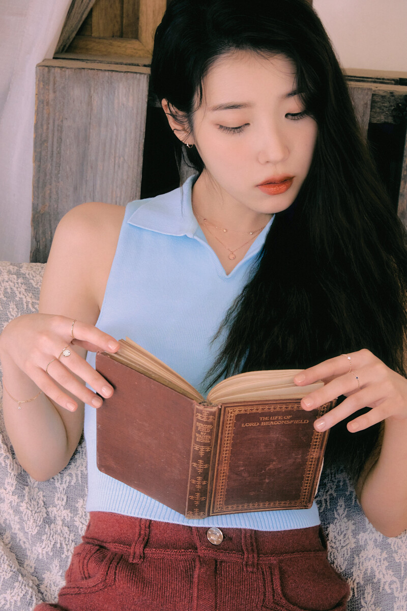 IU for J.ESTINA Summer 2021 Collection documents 11