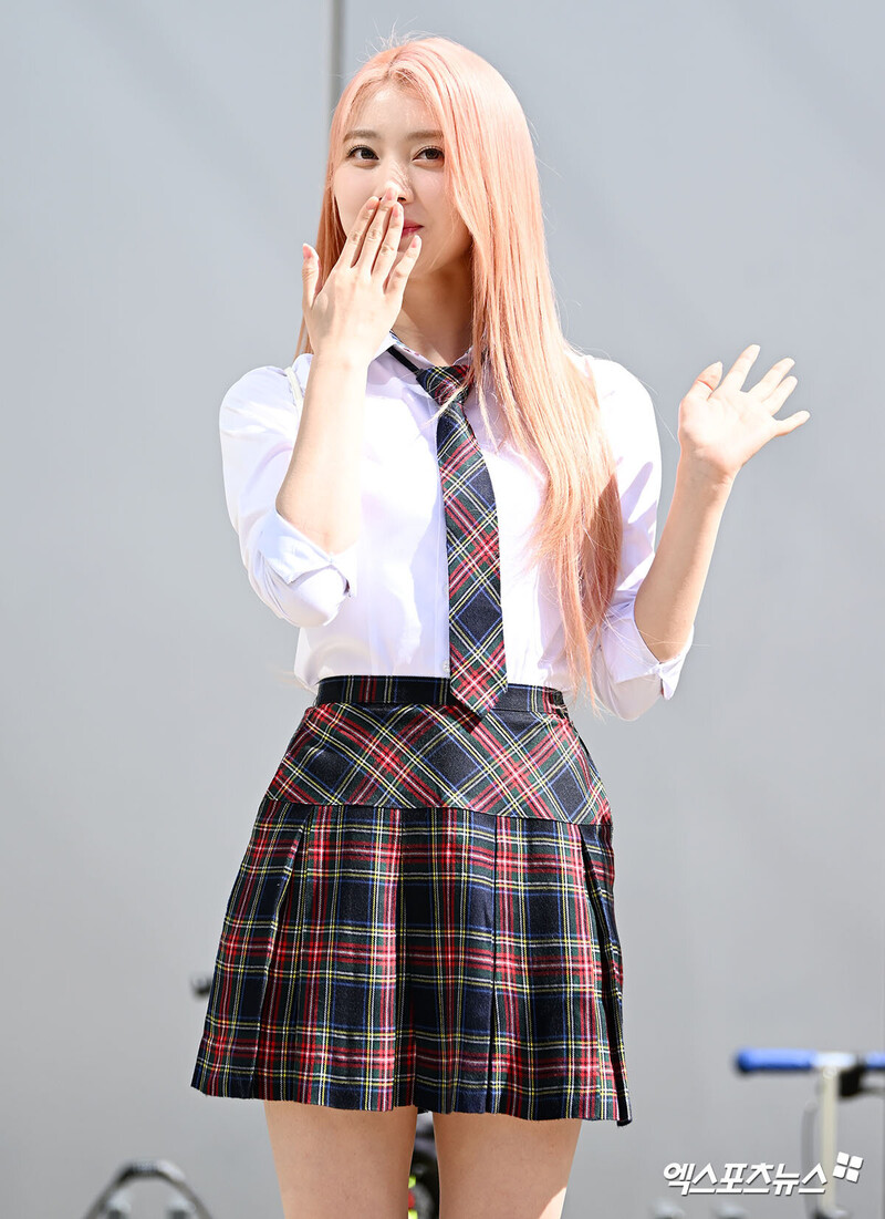 230914 Kep1er Xiaoting - 'Knowing Brothers' Recording documents 2