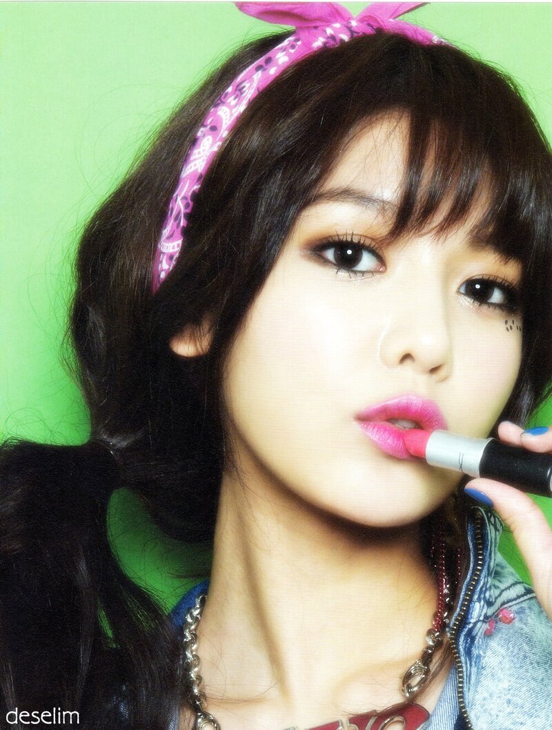 [SCAN] Girls' Generation - 'I Got A Boy' Sooyoung version documents 24