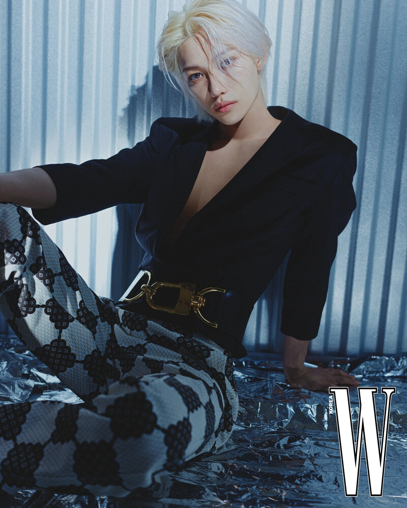 Stray Kids Felix for W Korea Magazine November 2023 Issue | kpopping