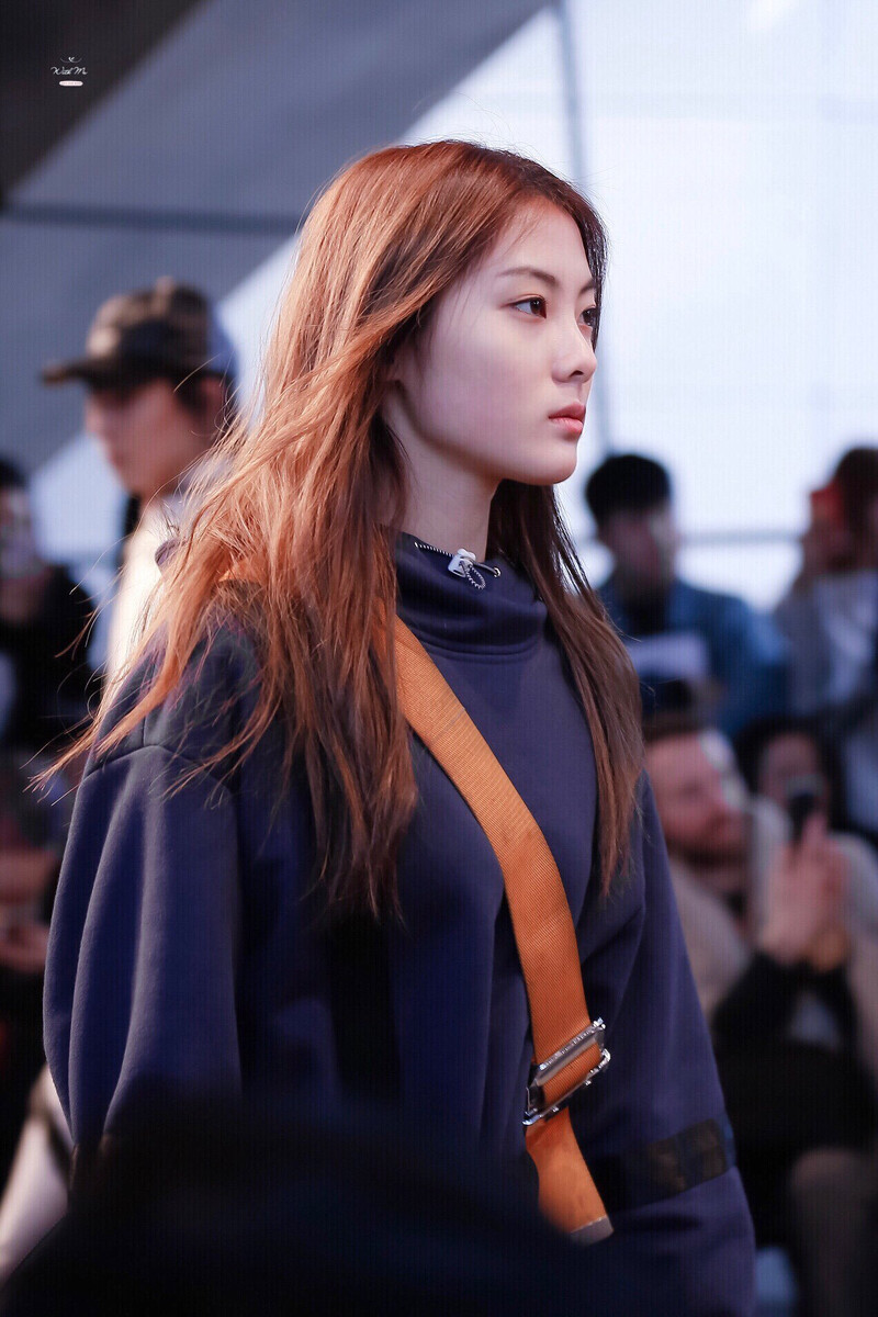 180322 Weki Meki Lucy at Seoul Fashion Week documents 1