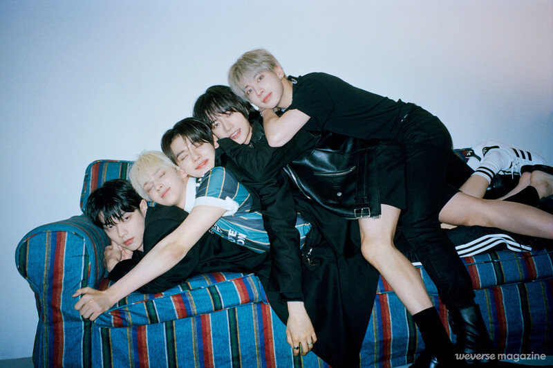 210612 TXT- WEVERSE Magazine 'THE CHAOS CHAPTER: FREEZE' Comeback Interview documents 4