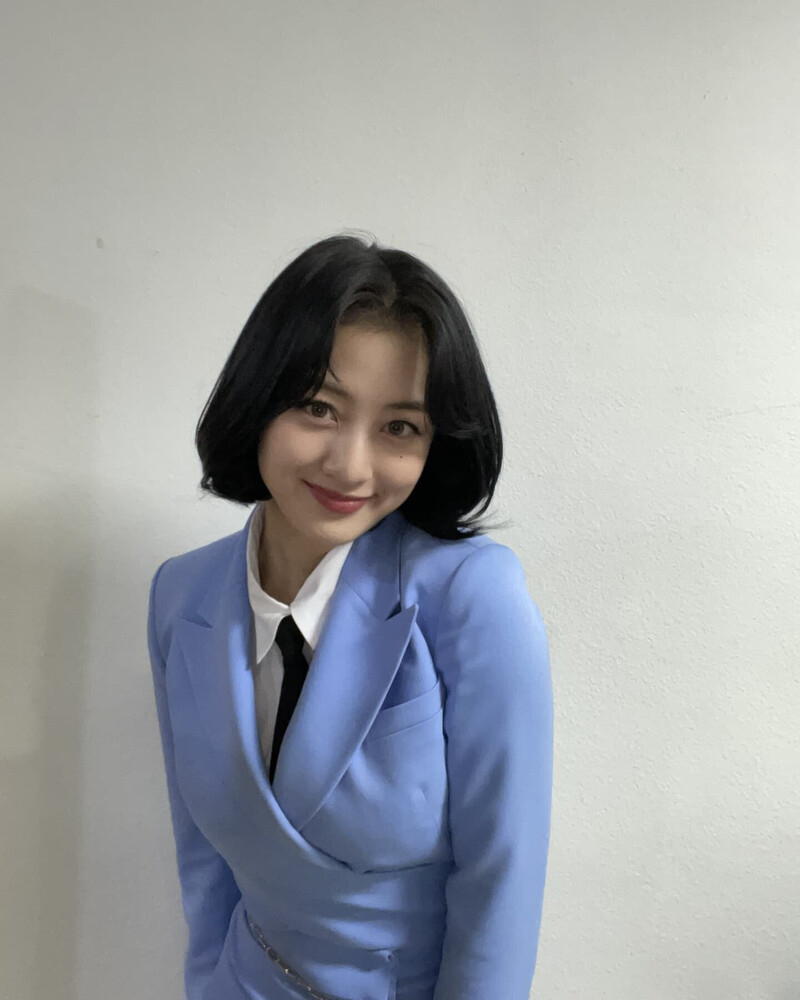 211113 TWICE Instagram Update - Jihyo documents 7