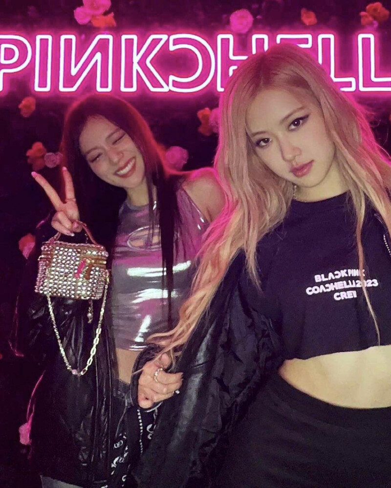 230418 - ROSÉ Instagram Update BLACKPINK | Kpopping