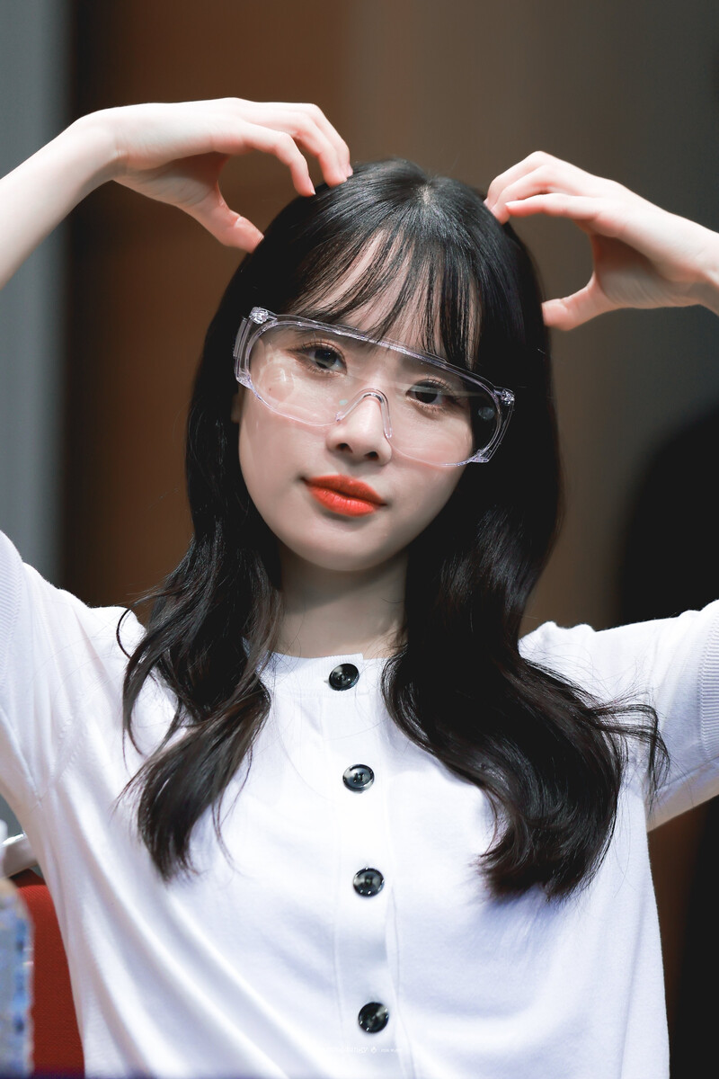 220723 WJSN Seola documents 3