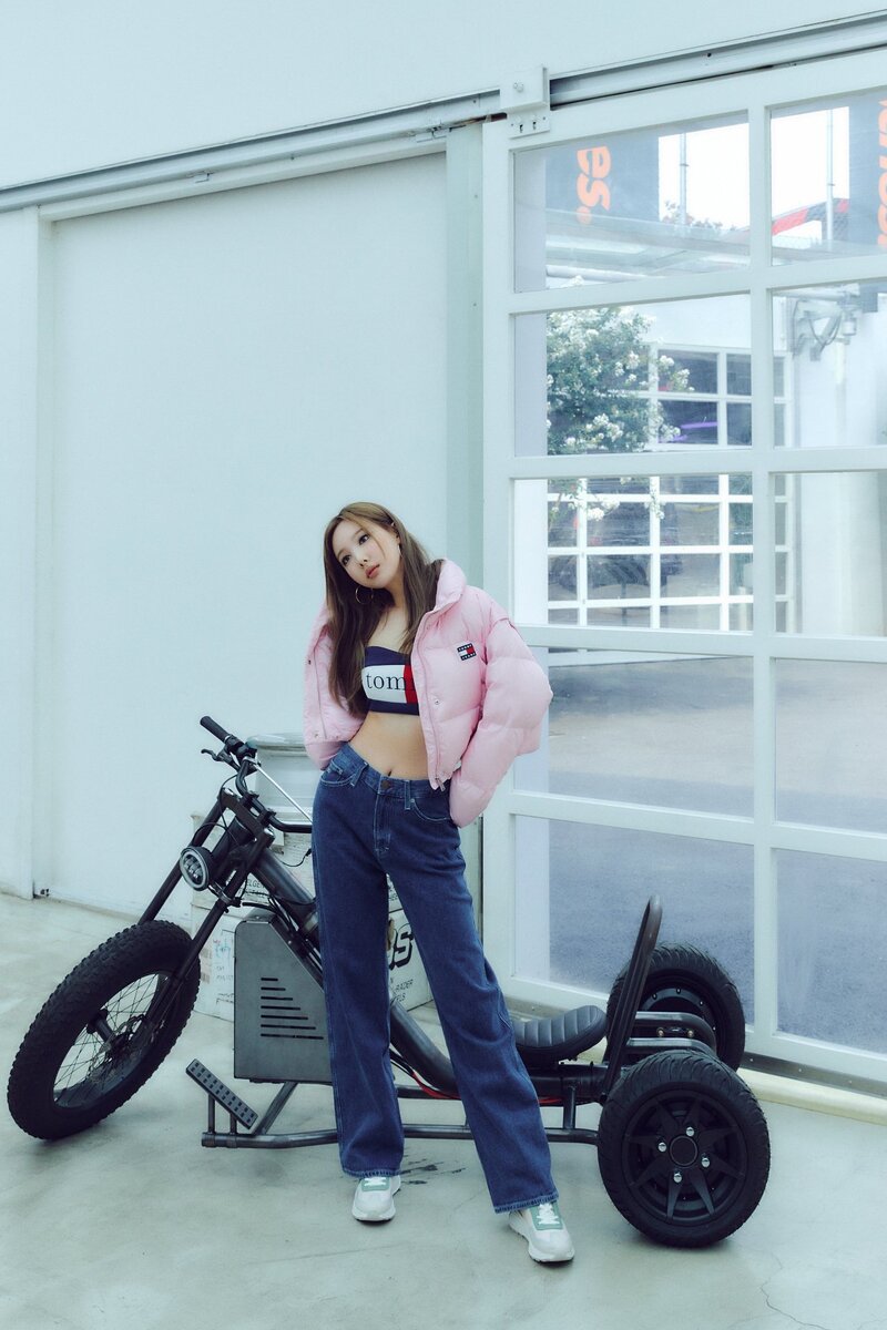 TWICE Nayeon x Tommy Jeans F/W Collection 2022 documents 15