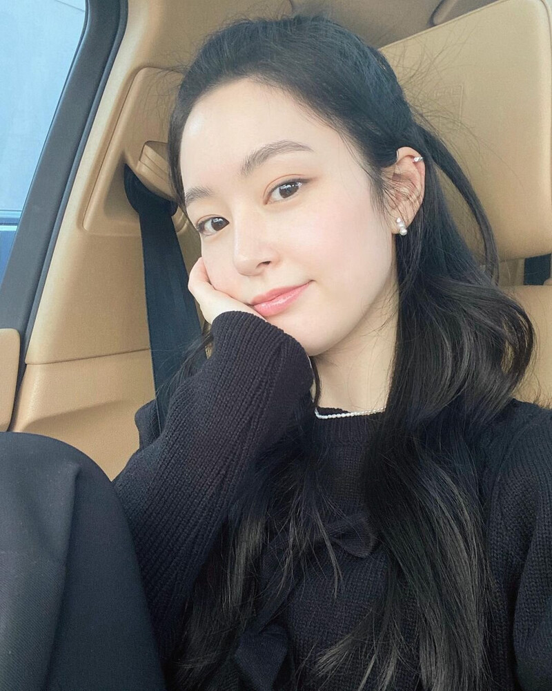 220407 Jieun Instagram Update documents 1