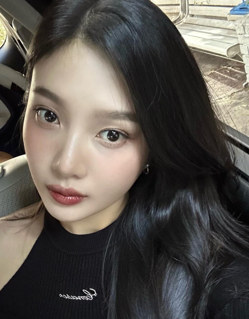 230923 Red Velvet Joy Instagram Update | kpopping
