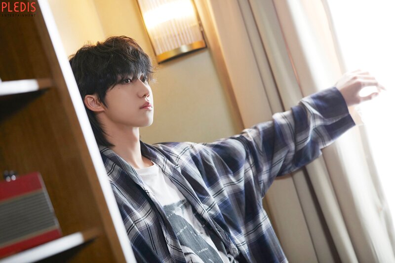 230503 SEVENTEEN “FML” Jacket Shootings Behind the Scenes - The8 | Naver documents 1