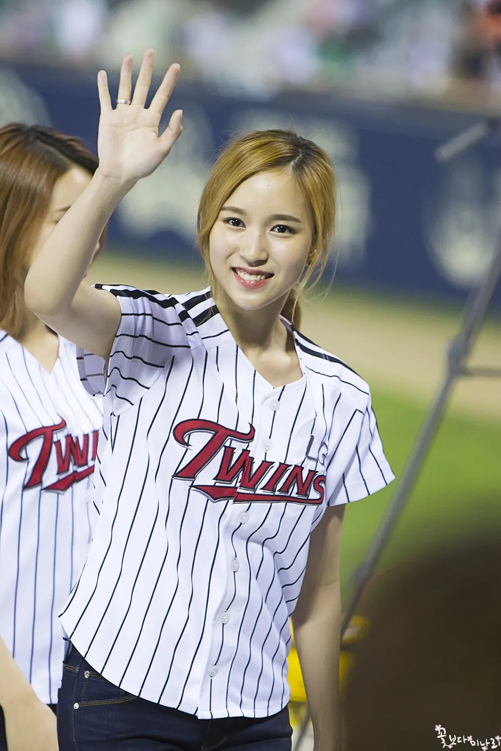 190414 LG TWINS #TWICE #MOMO